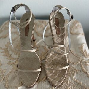 Lovely size 9 BCBG Champagne satin heels with ankle strap. Excellent condition.